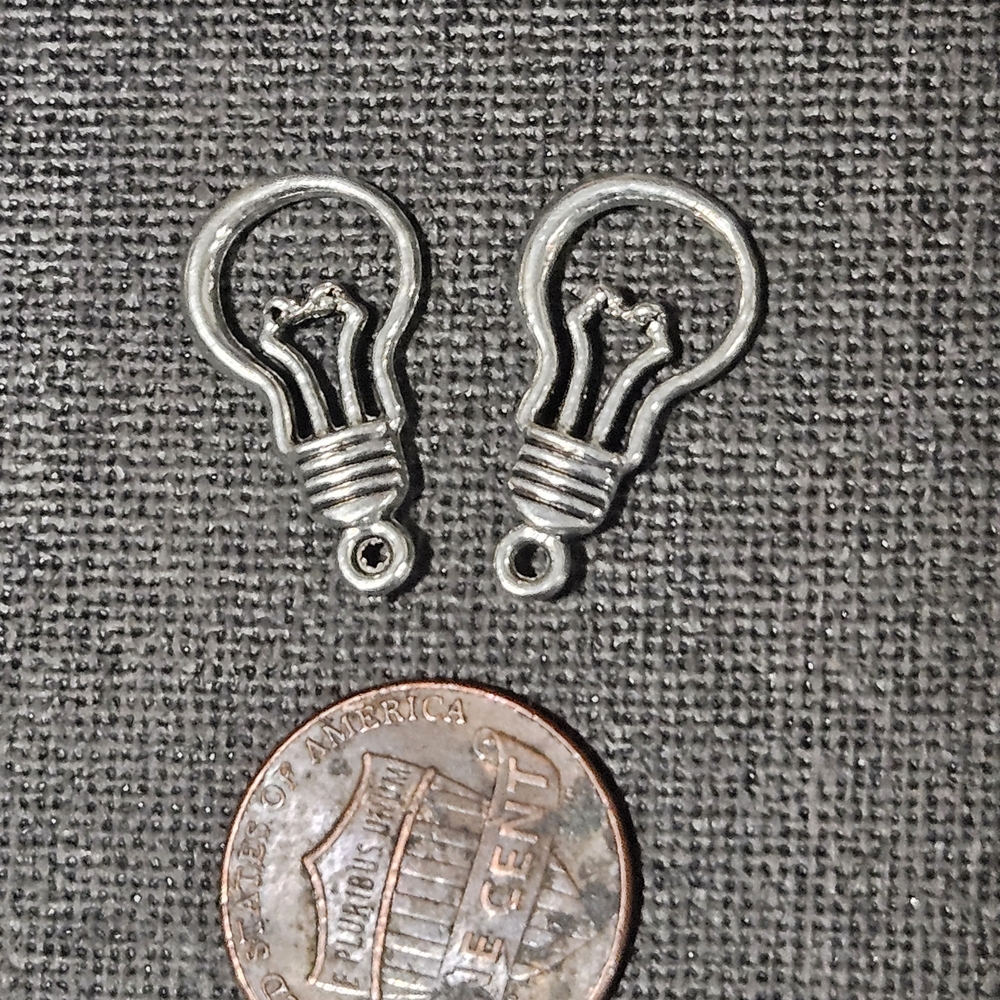 Creative Minds Set of 10 Light Bulb Charms